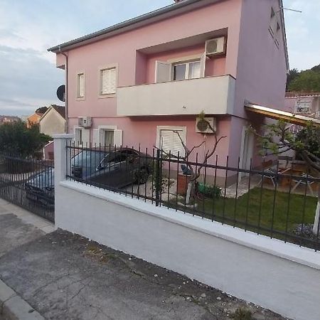 Jan 1 Apartman Póla Kültér fotó