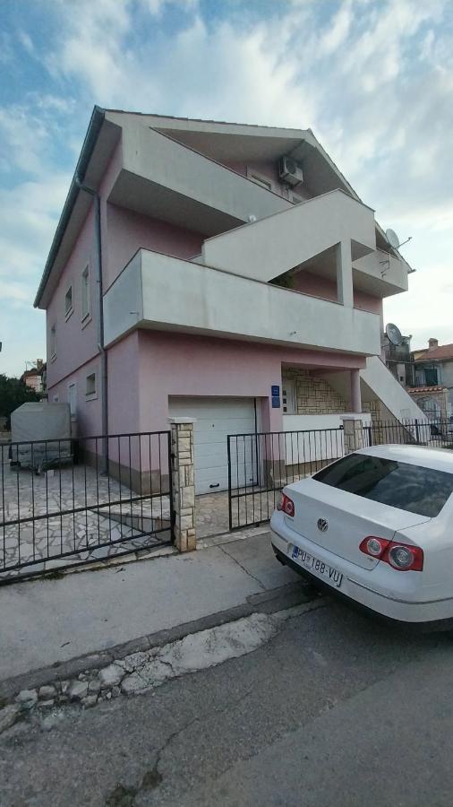 Jan 1 Apartman Póla Kültér fotó