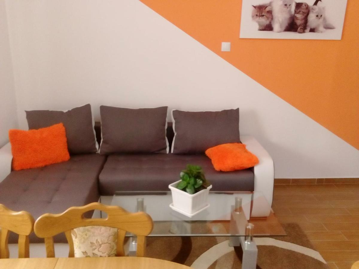 Jan 1 Apartman Póla Kültér fotó